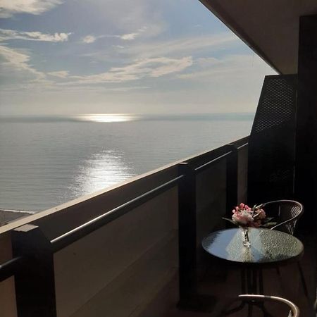 Luxury Sea View Apartments In Orbi City Batumi Exteriör bild
