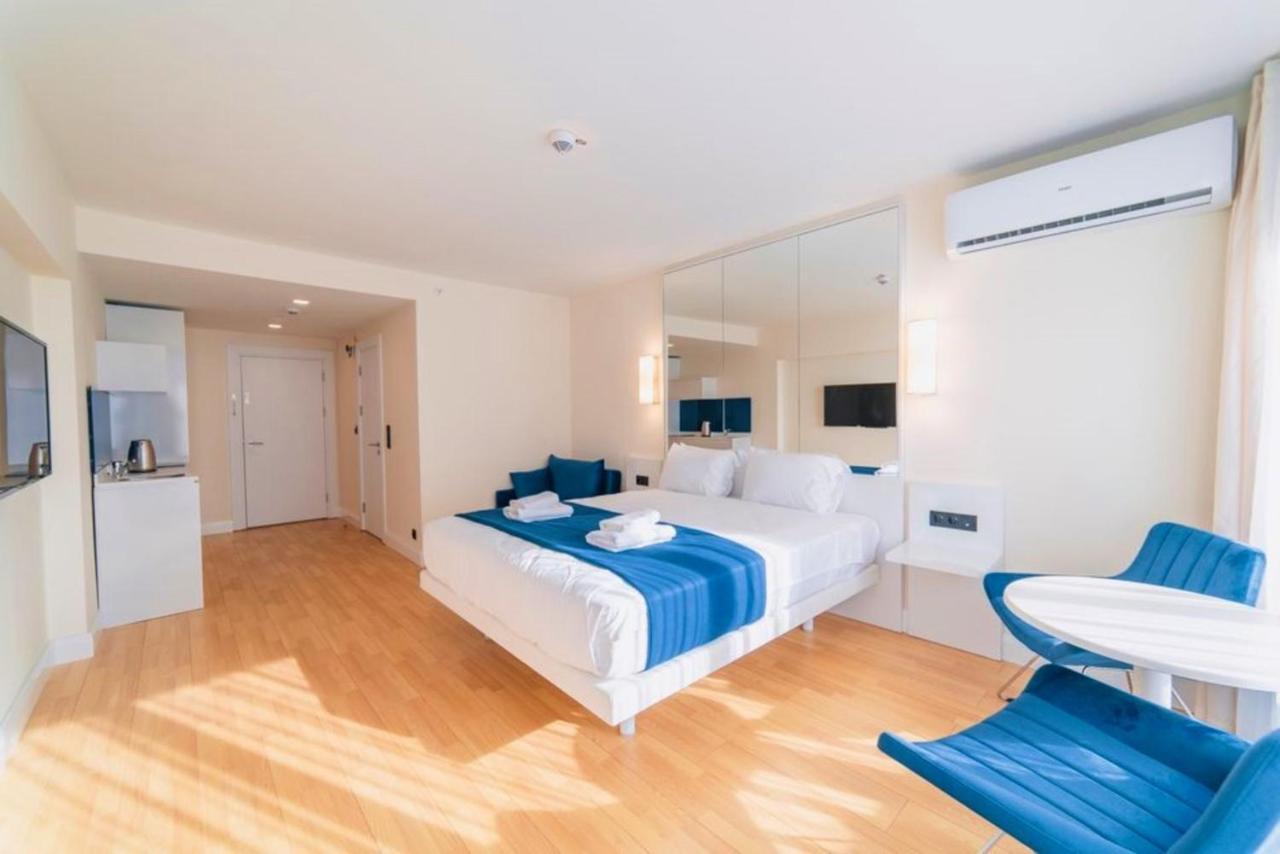 Luxury Sea View Apartments In Orbi City Batumi Exteriör bild